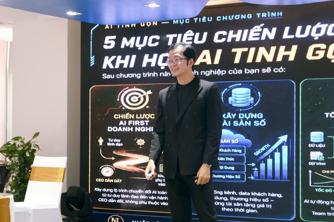 Mr. Mind giảng khóa học AI ở Nha Trang