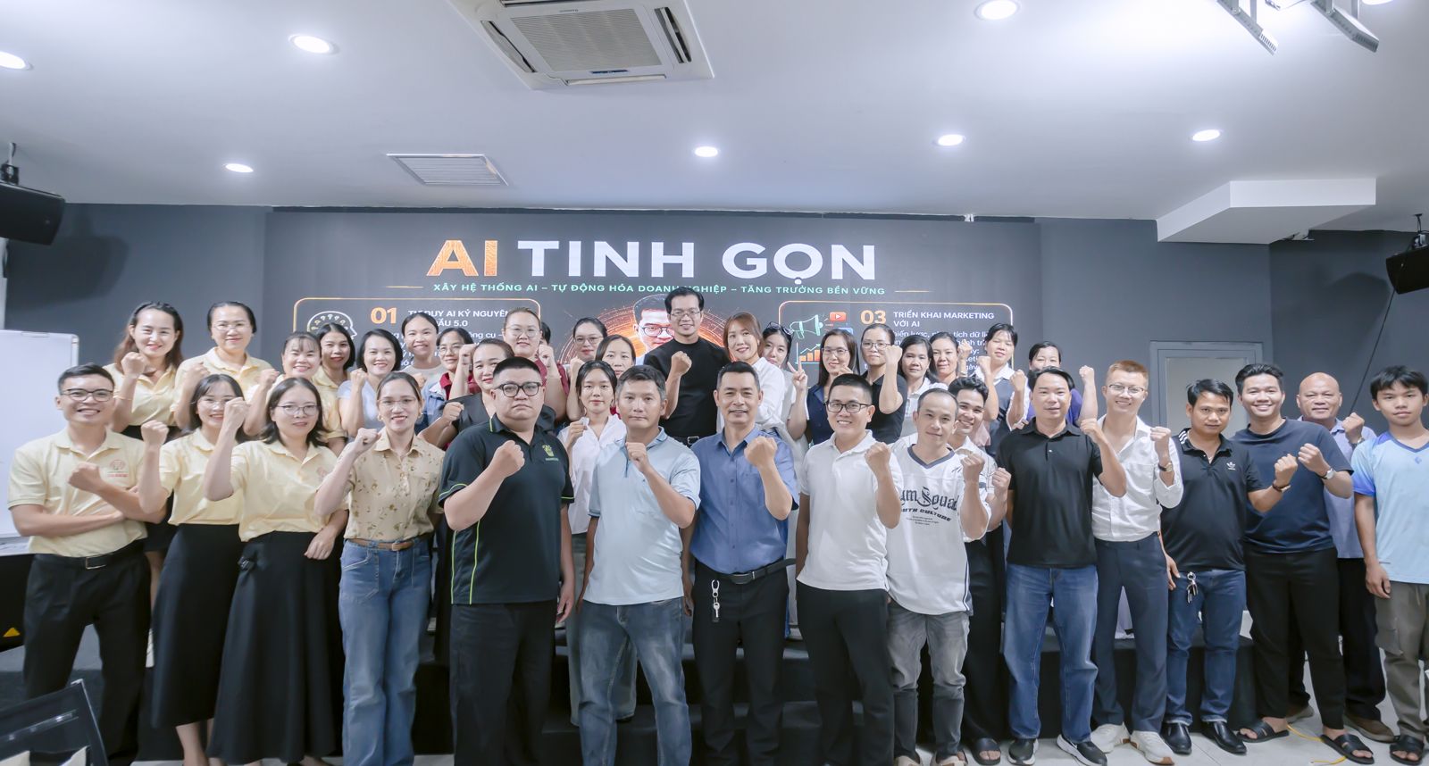 Tập thể lớp AI Tinh Gọn K5